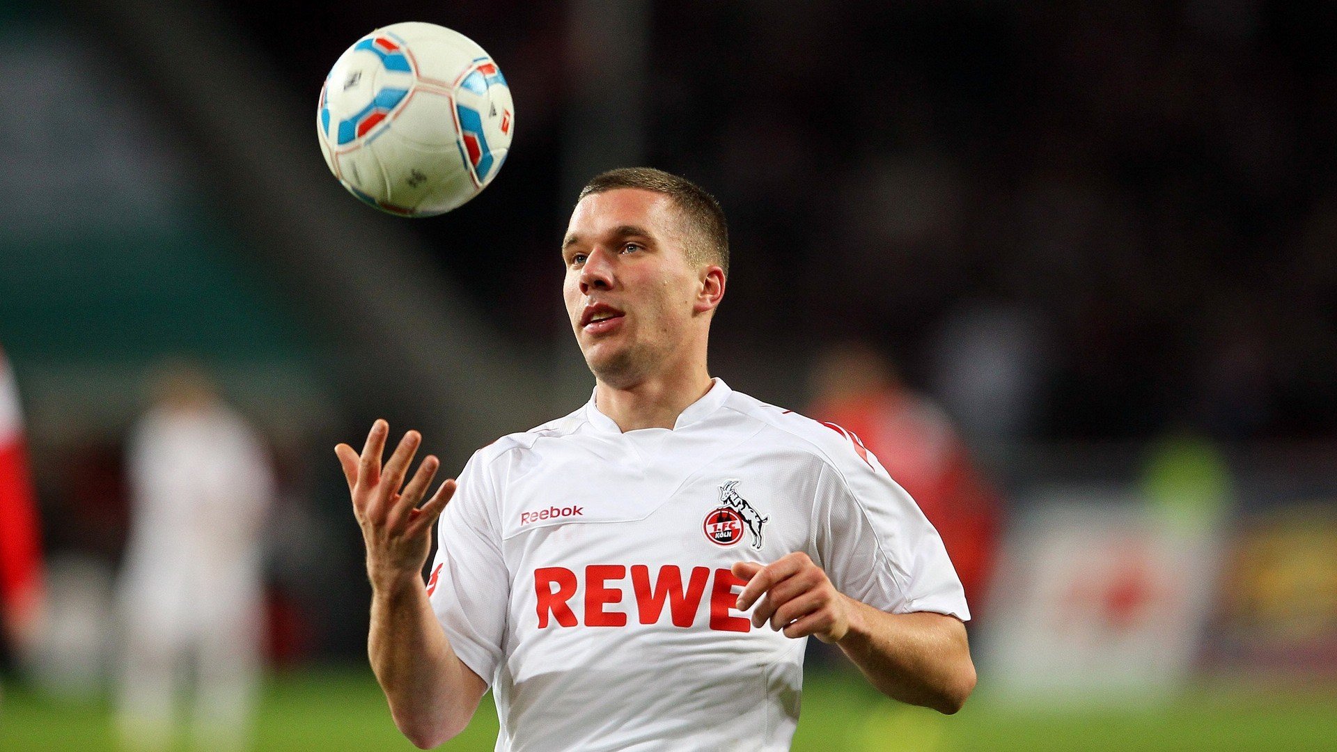 中超球队主场球迷热情高涨,2021中超主场